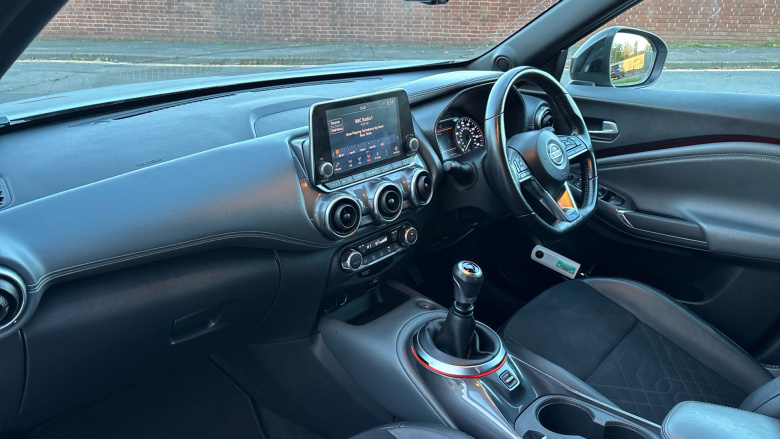 Nissan Juke 1.0 DiG-T Tekna 5dr Petrol Hatchback